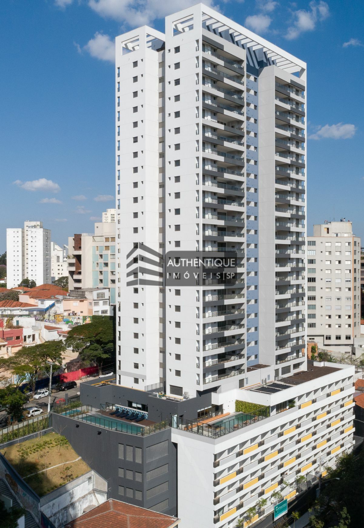 Apartamento à venda com 4 quartos, 149m² - Foto 1