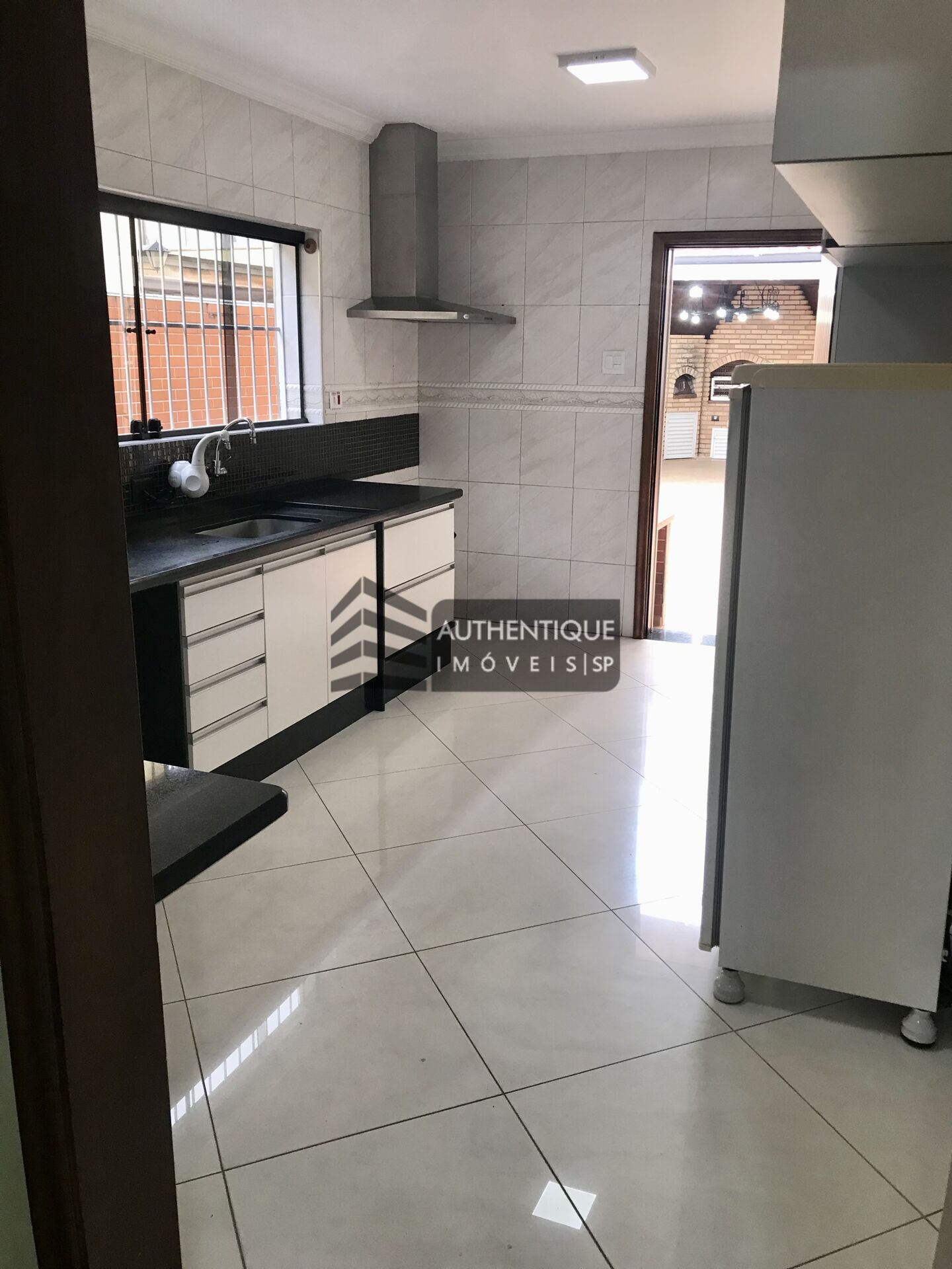 Sobrado à venda com 3 quartos, 212m² - Foto 30