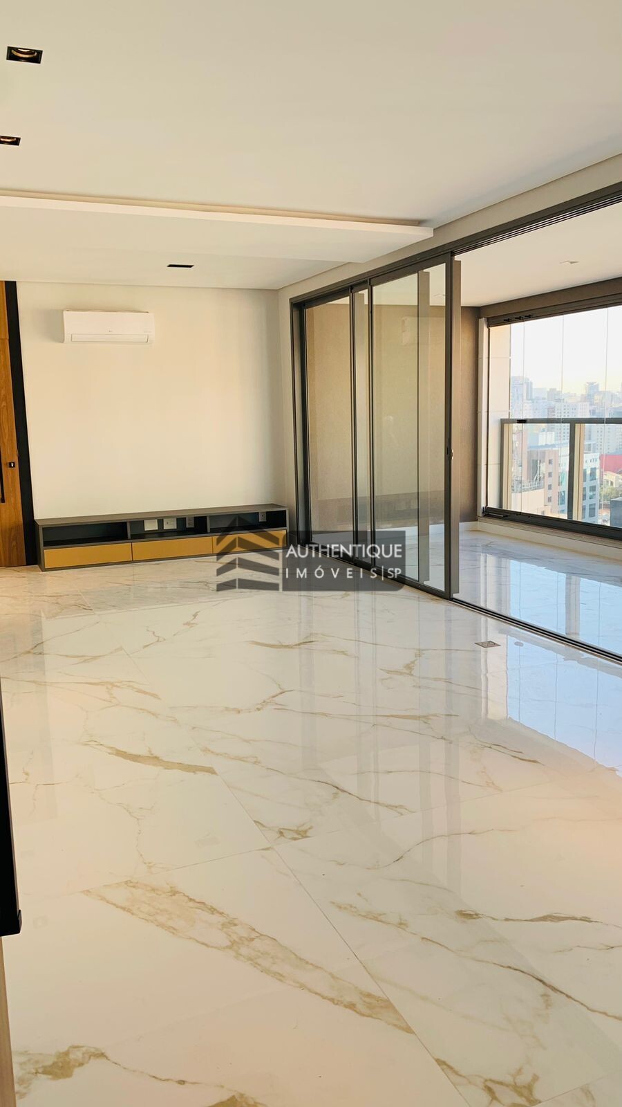 Apartamento à venda com 3 quartos, 154m² - Foto 6