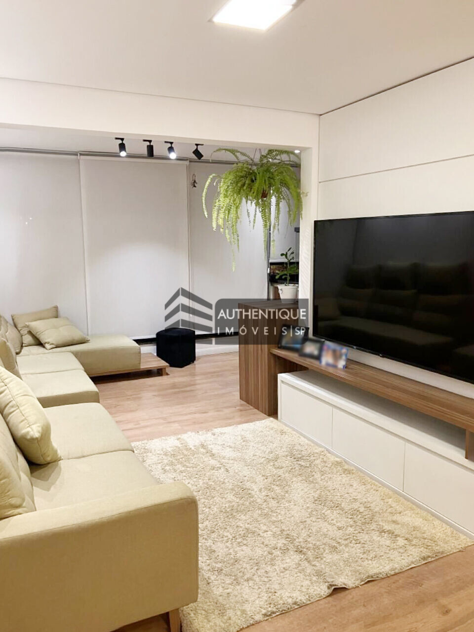 Apartamento à venda com 3 quartos, 81m² - Foto 2