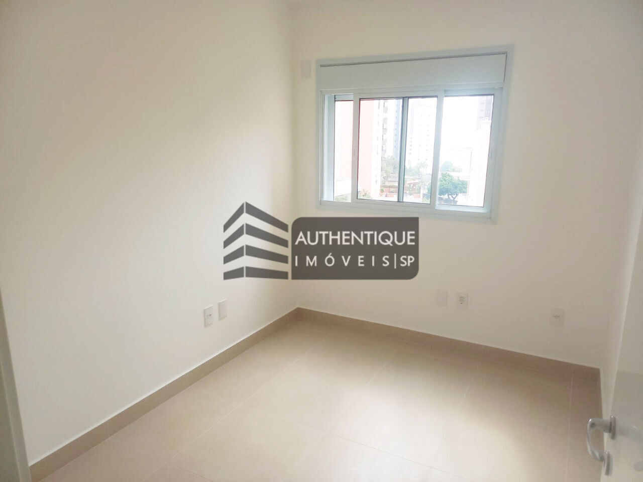 Apartamento à venda com 3 quartos, 94m² - Foto 19