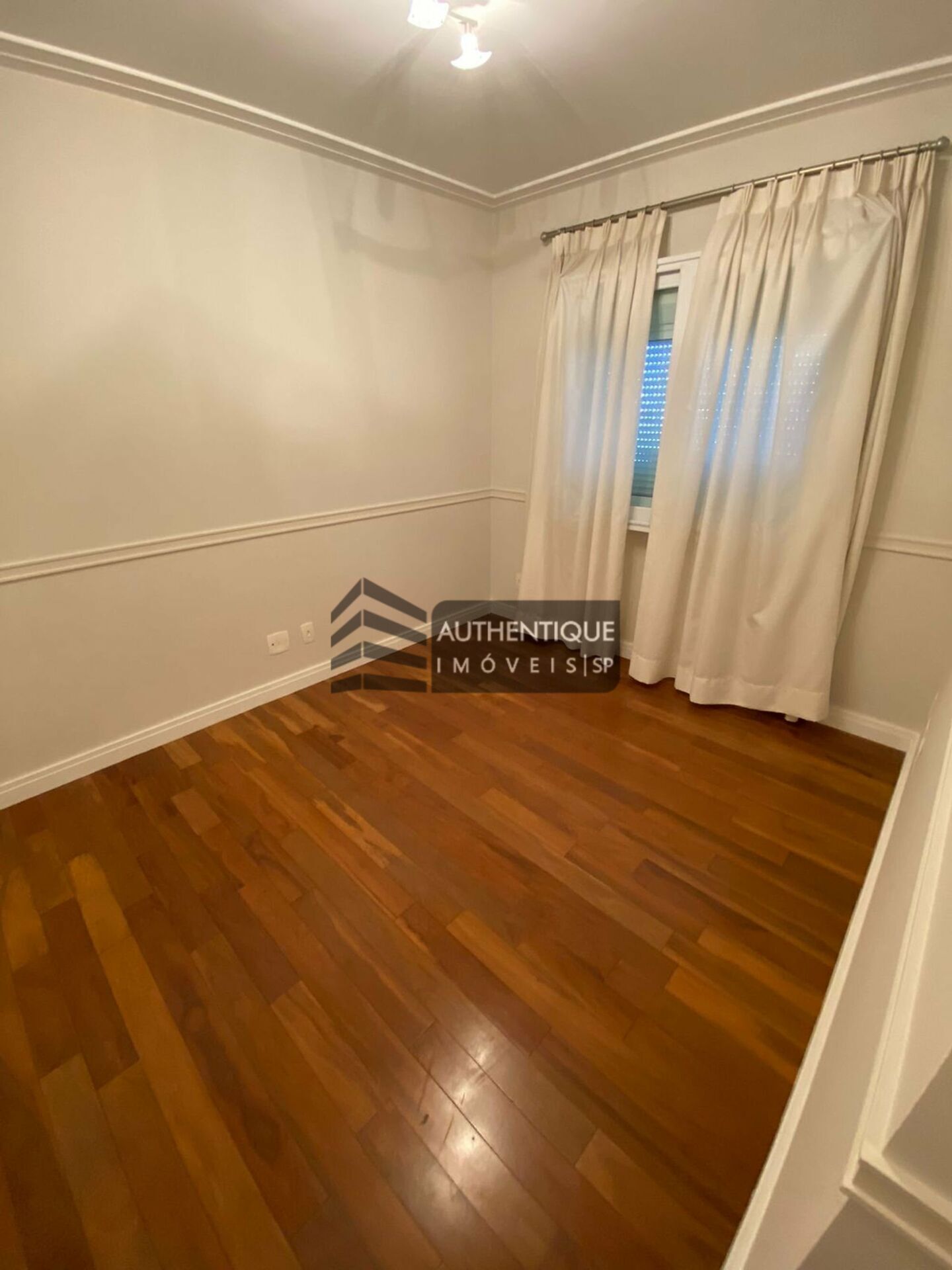 Apartamento à venda com 3 quartos, 197m² - Foto 22