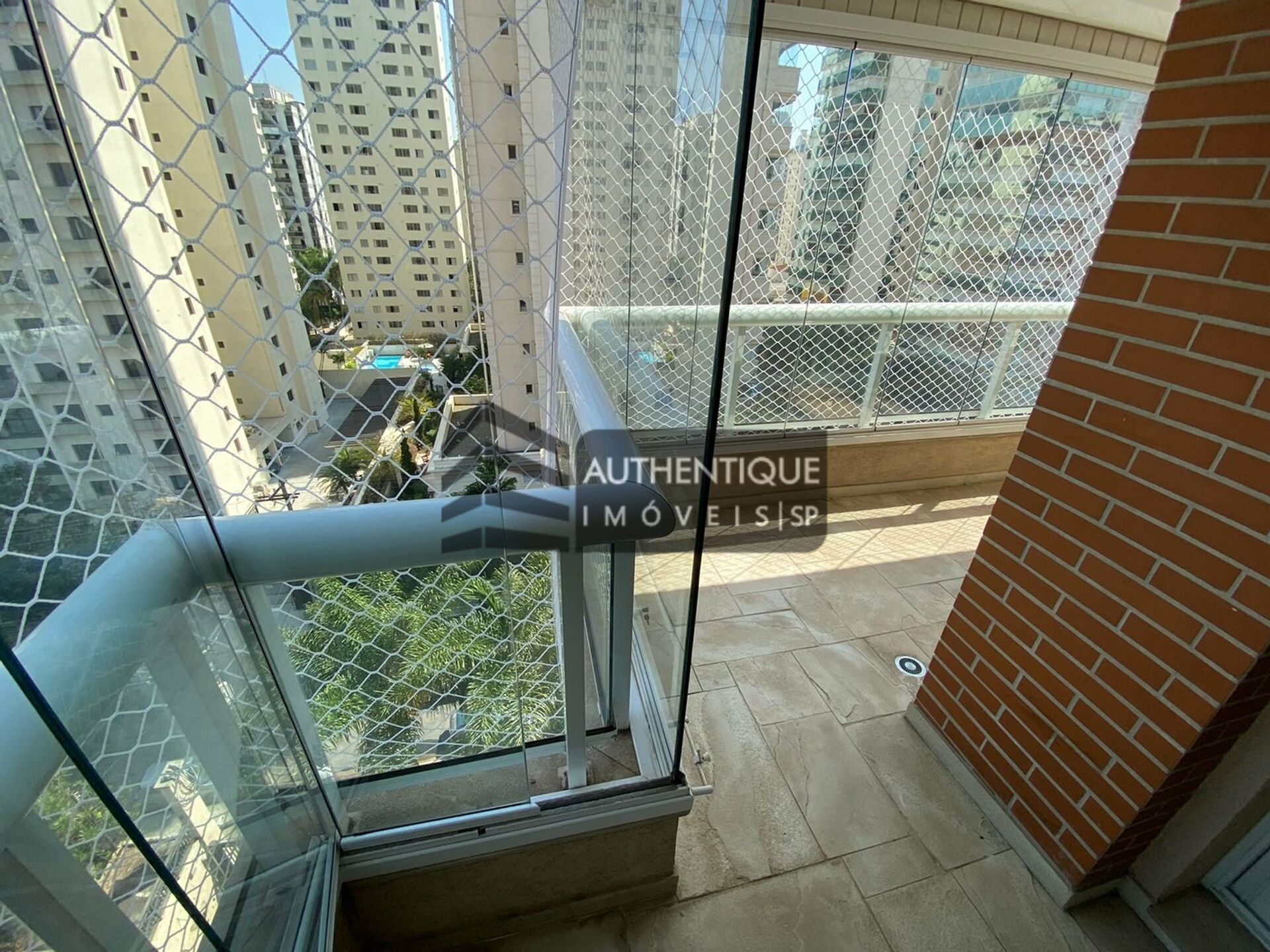 Apartamento à venda com 3 quartos, 197m² - Foto 11