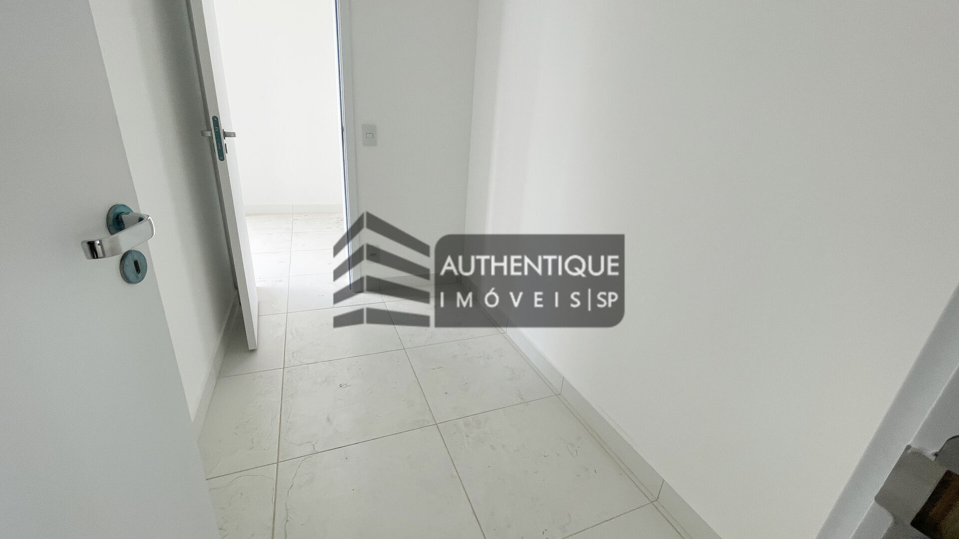 Apartamento à venda com 4 quartos, 159m² - Foto 12