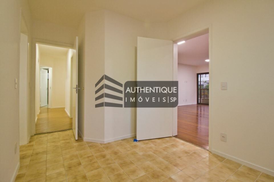 Apartamento à venda com 4 quartos, 196m² - Foto 19