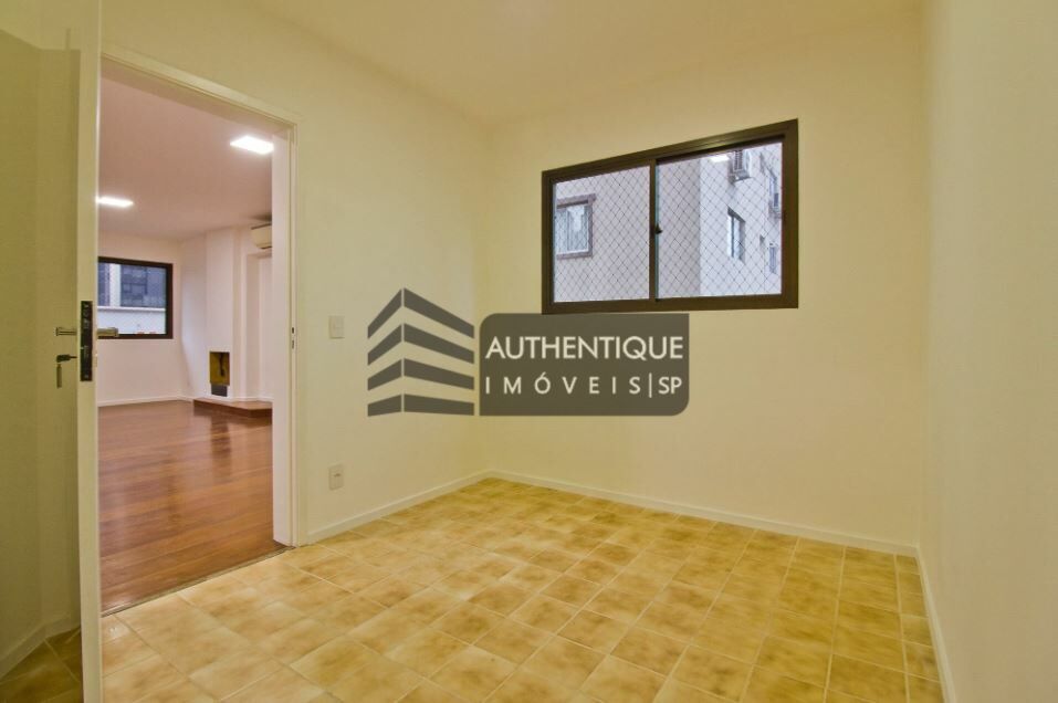 Apartamento à venda com 4 quartos, 196m² - Foto 17