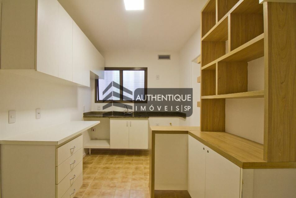 Apartamento à venda com 4 quartos, 196m² - Foto 22