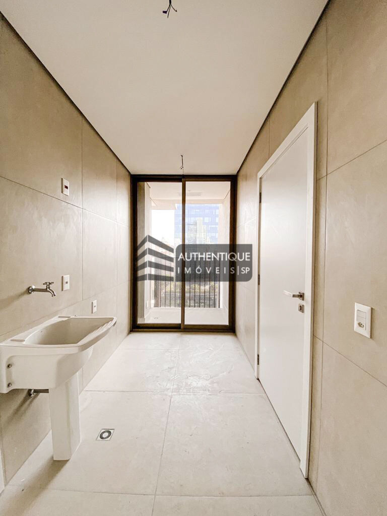 Apartamento à venda com 4 quartos, 231m² - Foto 6