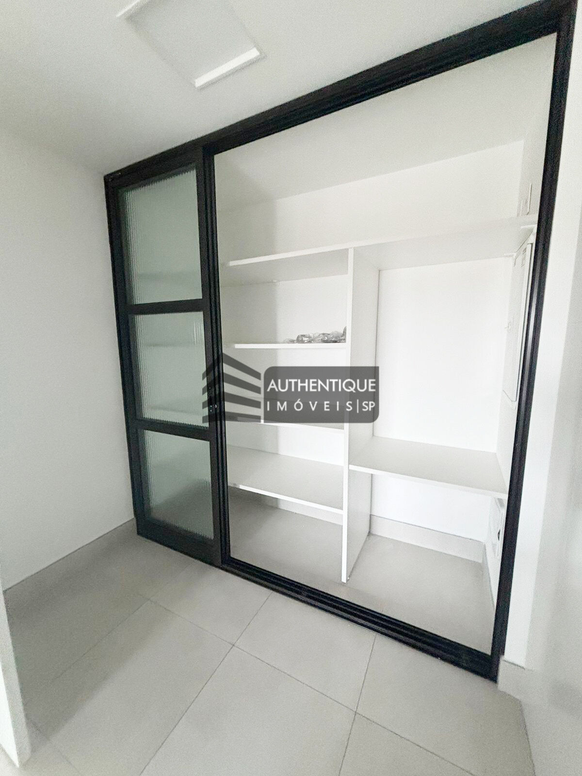 Apartamento à venda com 3 quartos, 195m² - Foto 17