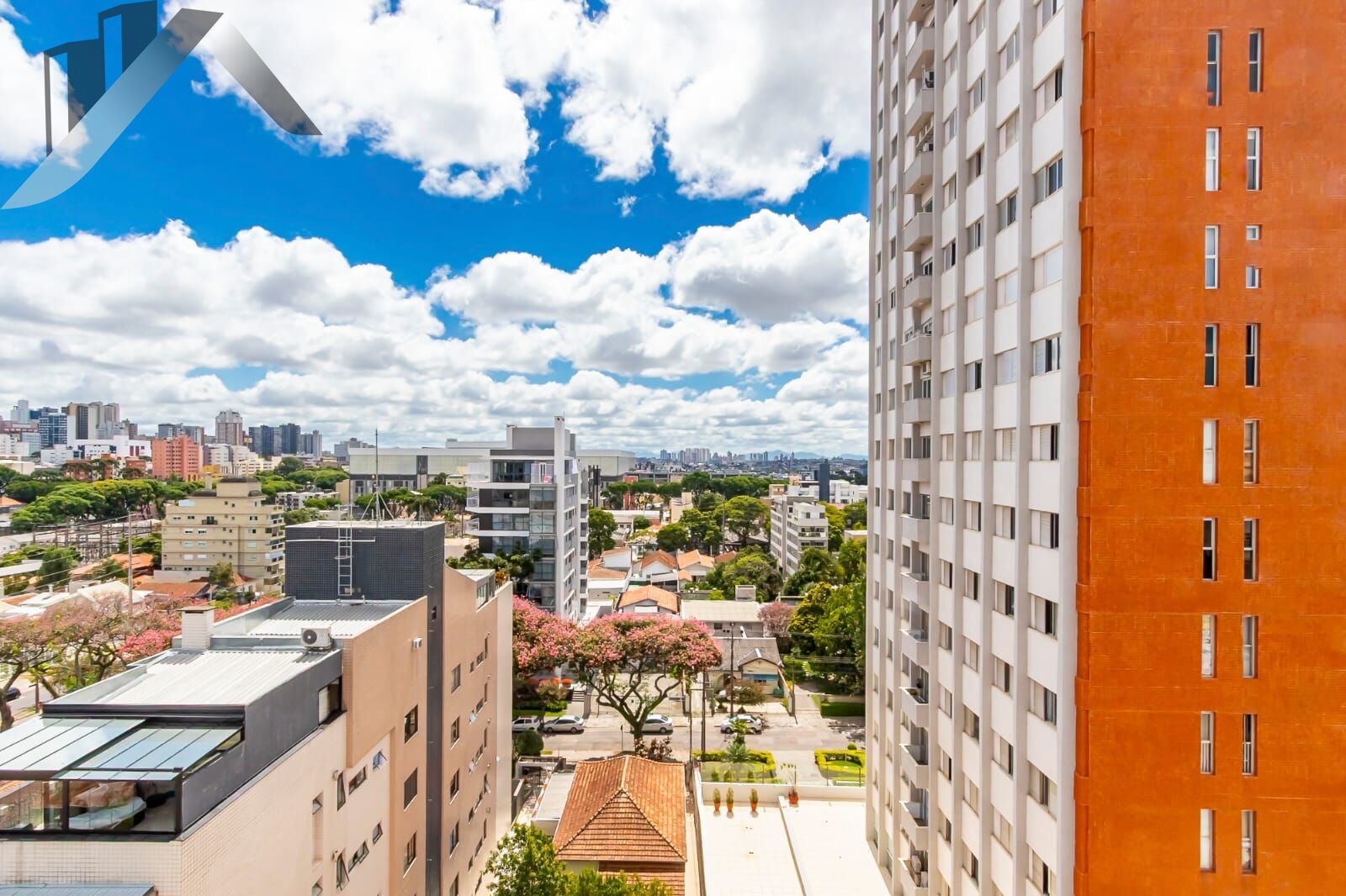 https://objectstorage.sa-saopaulo-1.oraclecloud.com/n/grq6lwb4htd1/b/tecimob-production/o/media/50becb1b-228f-428c-b000-e8f62cd03acc/properties/d3814cc6-b7a1-40eb-942c-68684272c4e5/images/f2c226d1-21bc-4d66-8169-653dc8351f5e1779312104GSbT.jpg