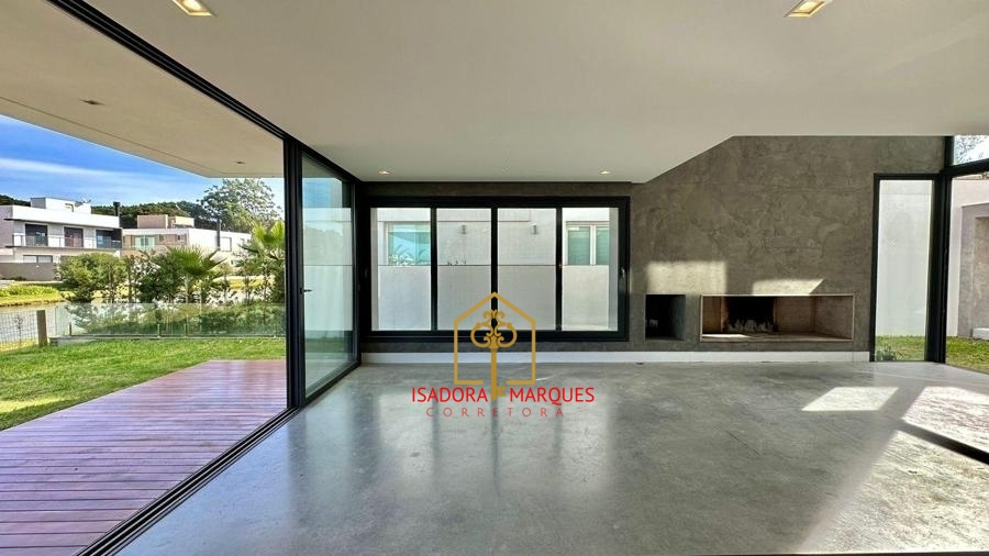 Casa de 4 quartos, 300m² no bairro Laranjal, em Pelotas | Eu Corretor