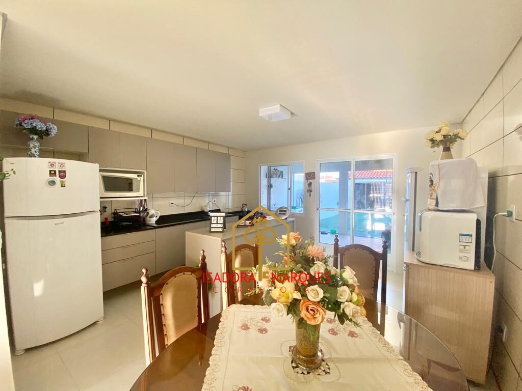 Casa de 2 quartos, 135m² no bairro Laranjal, em Pelotas | Eu Corretor