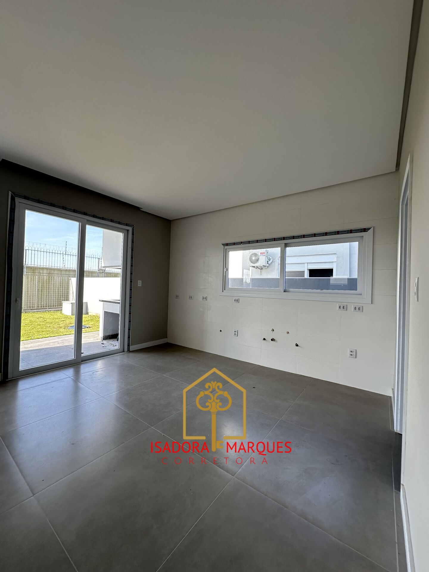 Casa de Condomínio de 4 quartos, 235m² no bairro Laranjal, em Pelotas | Eu Corretor