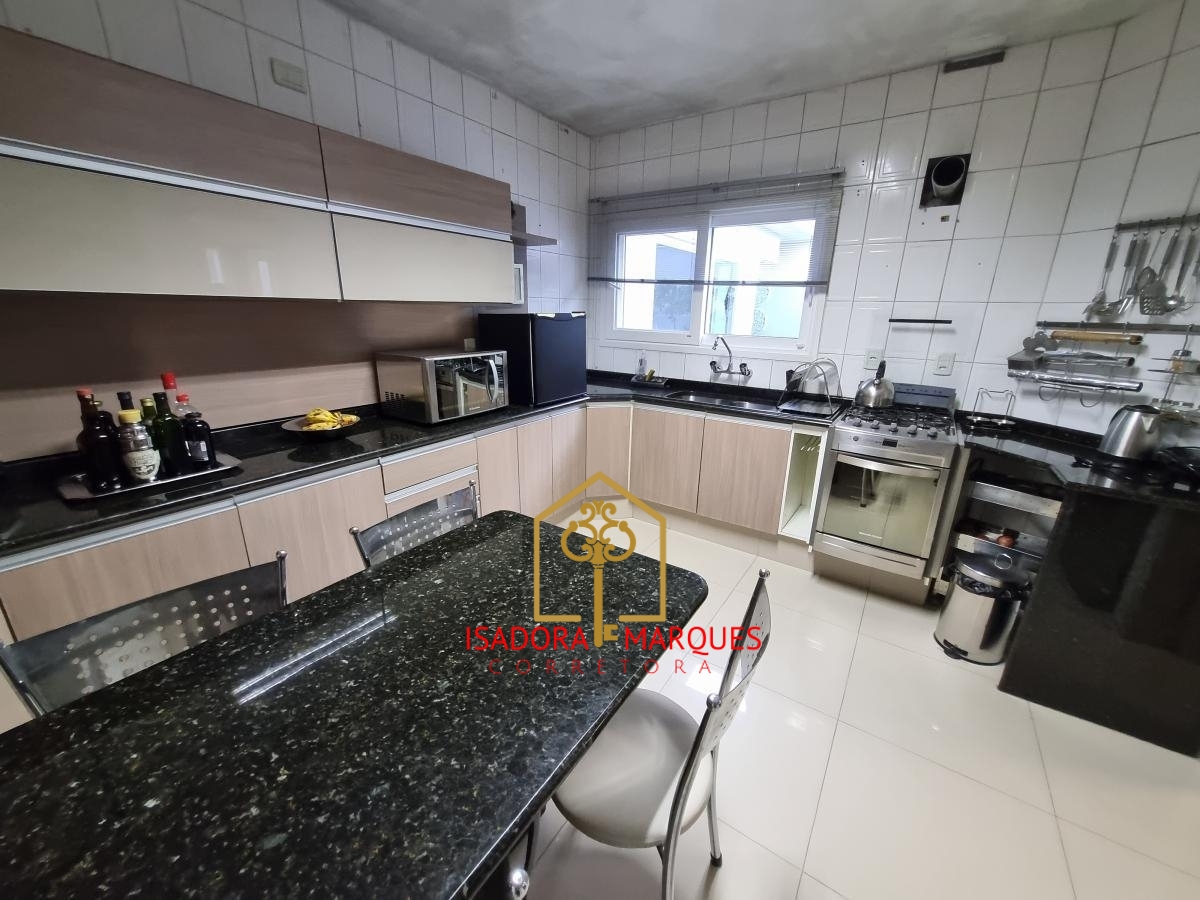 Casa de Condomínio de 3 quartos, 300m² no bairro Centro, em Pelotas | Eu Corretor