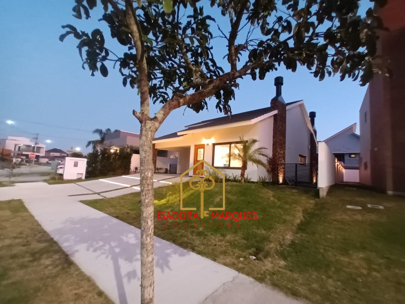 Casa de Condomínio de 3 quartos, 195m² no bairro Laranjal, em Pelotas | Eu Corretor