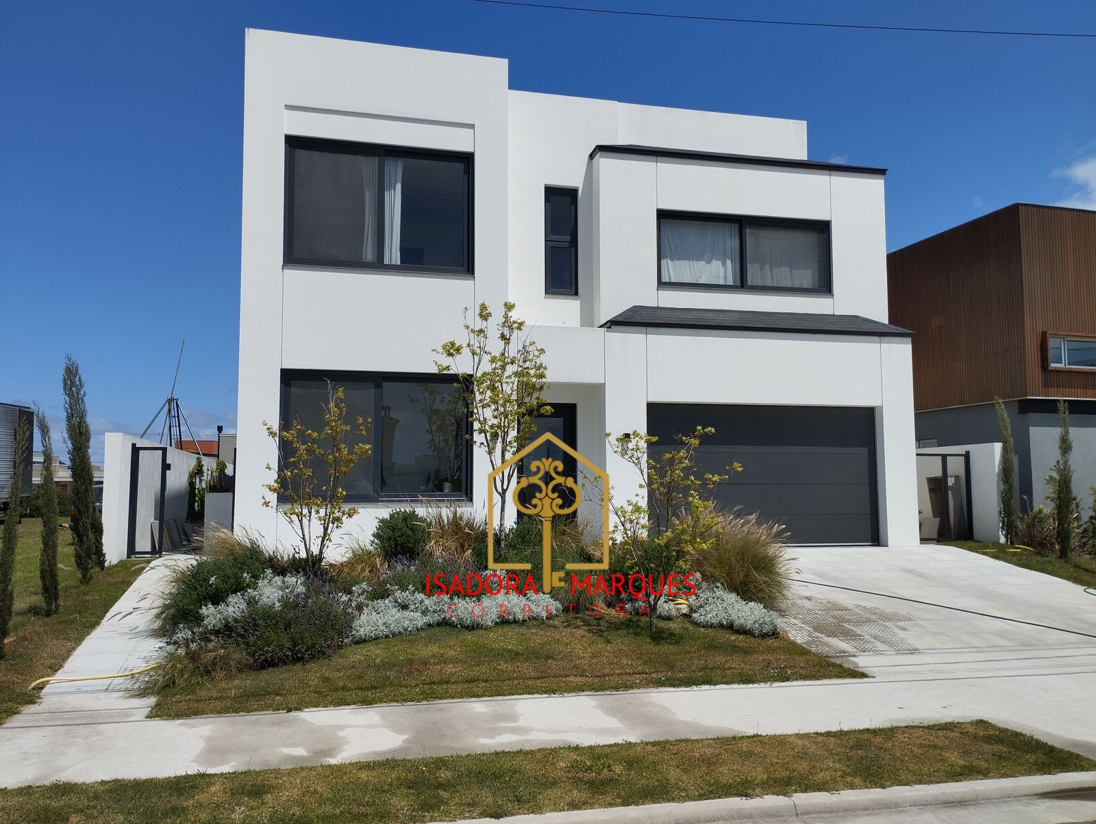 Casa de 3 quartos, 194m² no bairro Laranjal, em Pelotas | Eu Corretor
