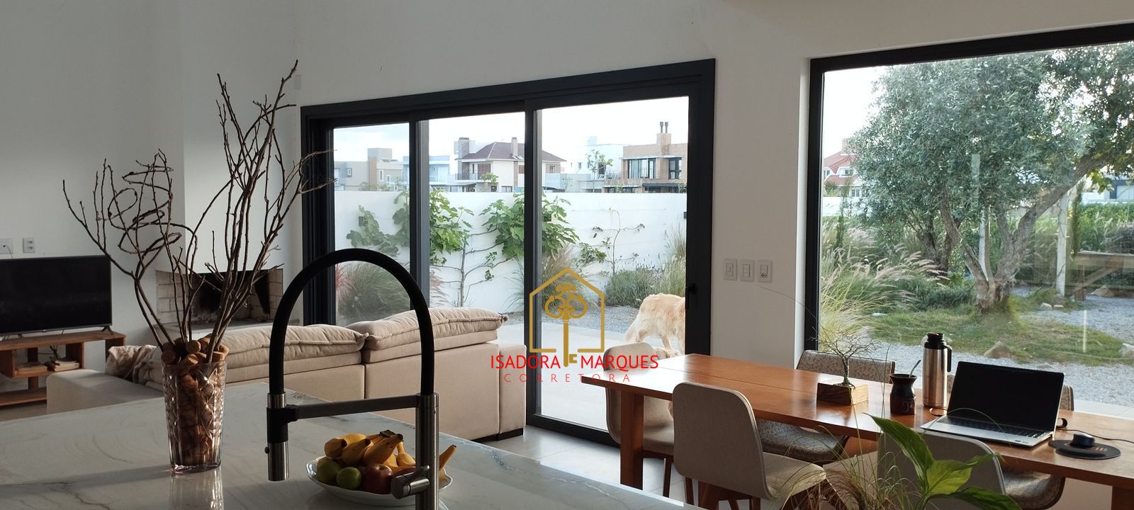 Casa de 3 quartos, 194m² no bairro Laranjal, em Pelotas | Eu Corretor