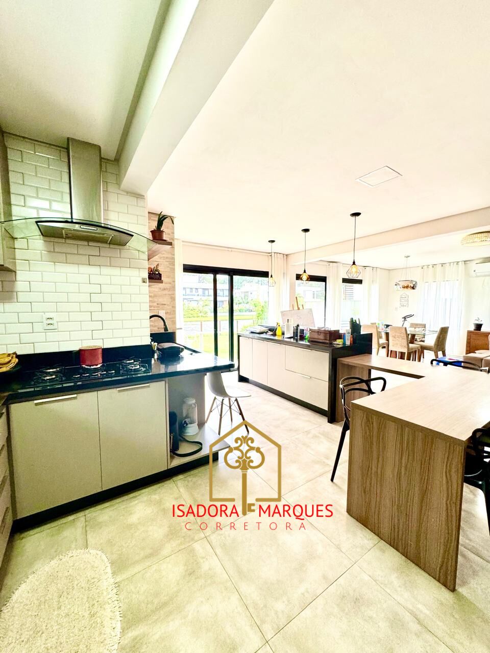 Casa de 3 quartos, 263m² no bairro Laranjal, em Pelotas | Eu Corretor