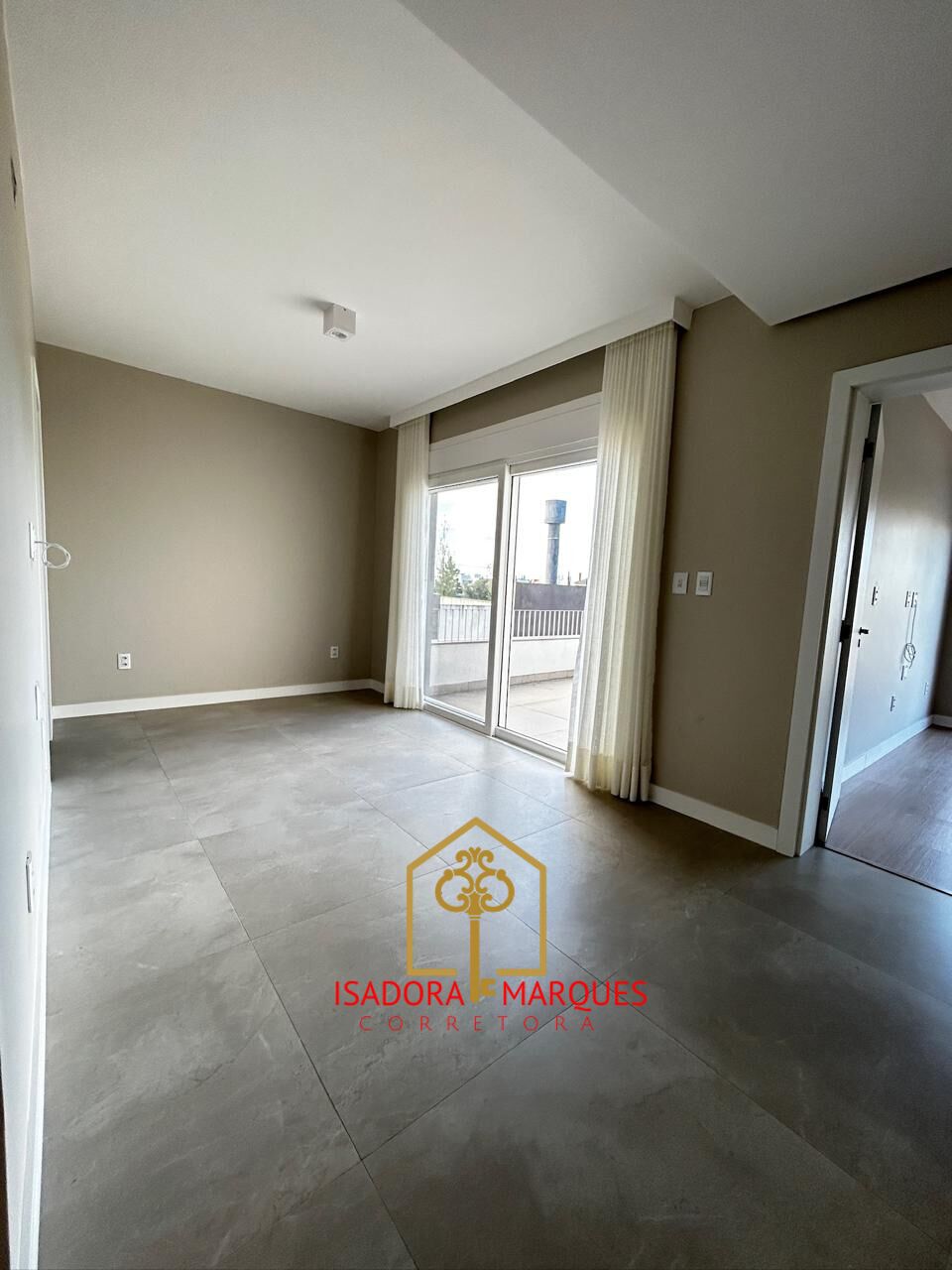 Casa de 3 quartos, 251m² no bairro Laranjal, em Pelotas | Eu Corretor