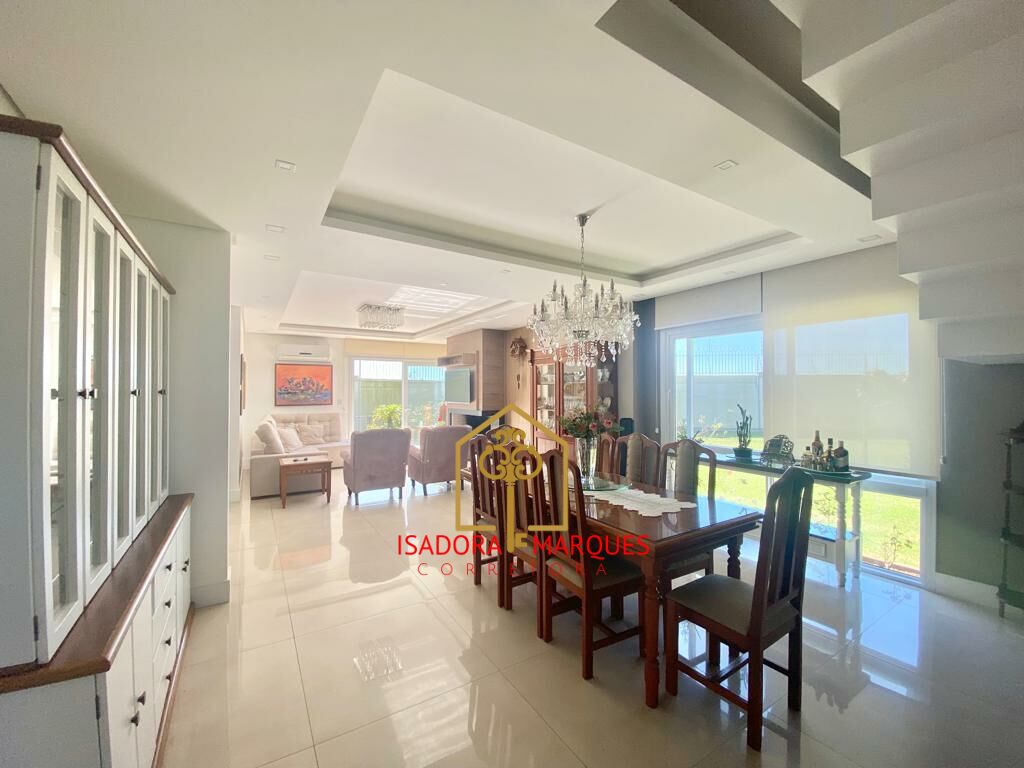 Casa de Condomínio de 3 quartos, 227m² no bairro Laranjal, em Pelotas | Eu Corretor