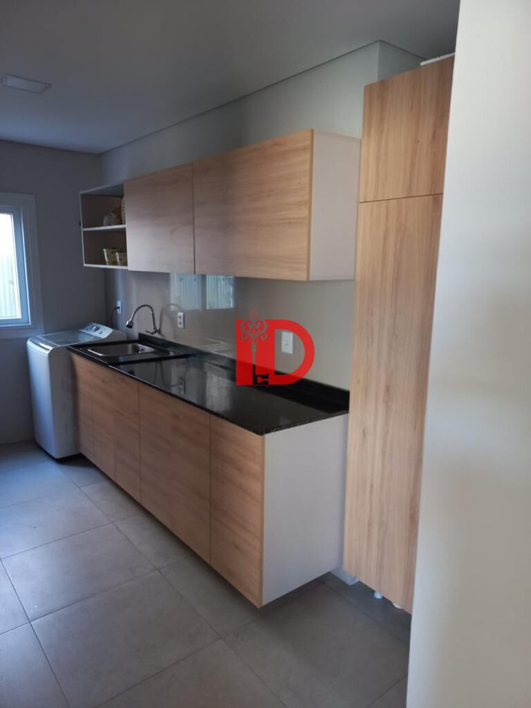 Casa de 3 quartos, 275m² no bairro Laranjal, em Pelotas | Eu Corretor