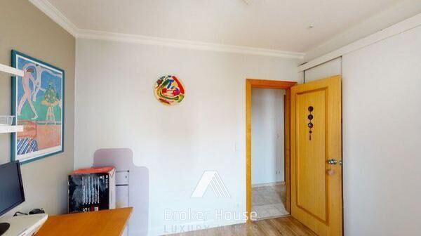 Apartamento à venda com 4 quartos, 135m² - Foto 18