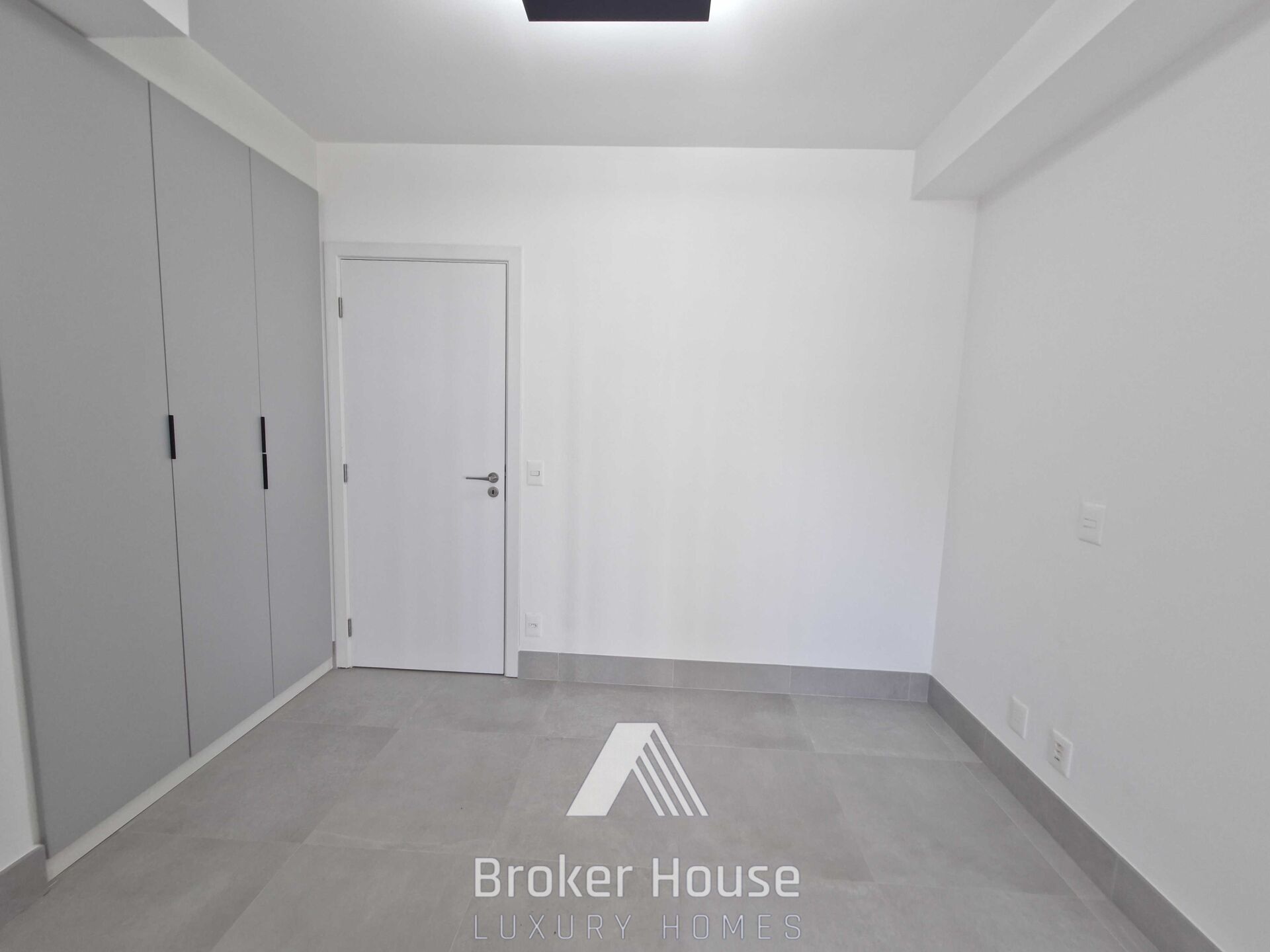 Apartamento à venda com 3 quartos, 143m² - Foto 19