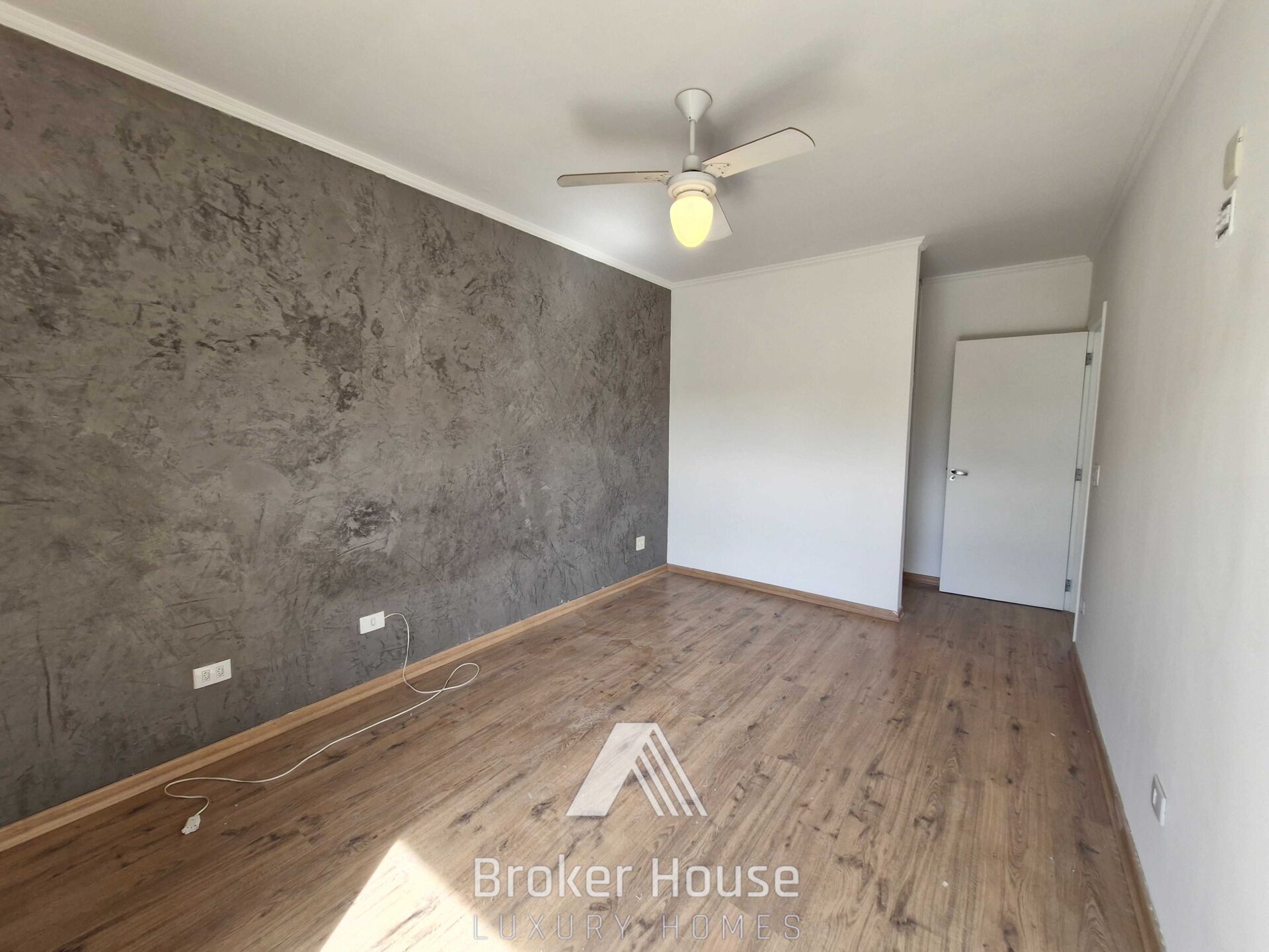 Casa para alugar com 3 quartos, 330m² - Foto 20