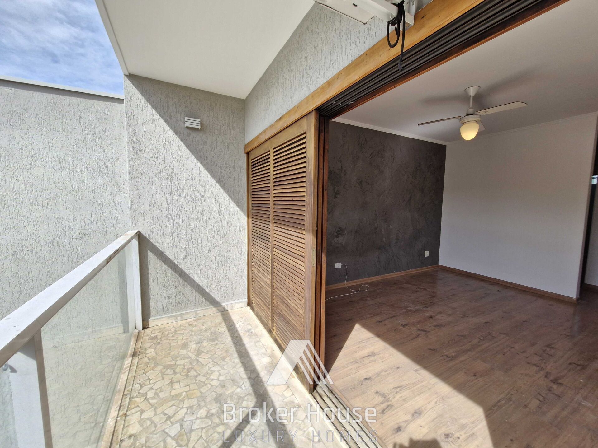Casa para alugar com 3 quartos, 330m² - Foto 24