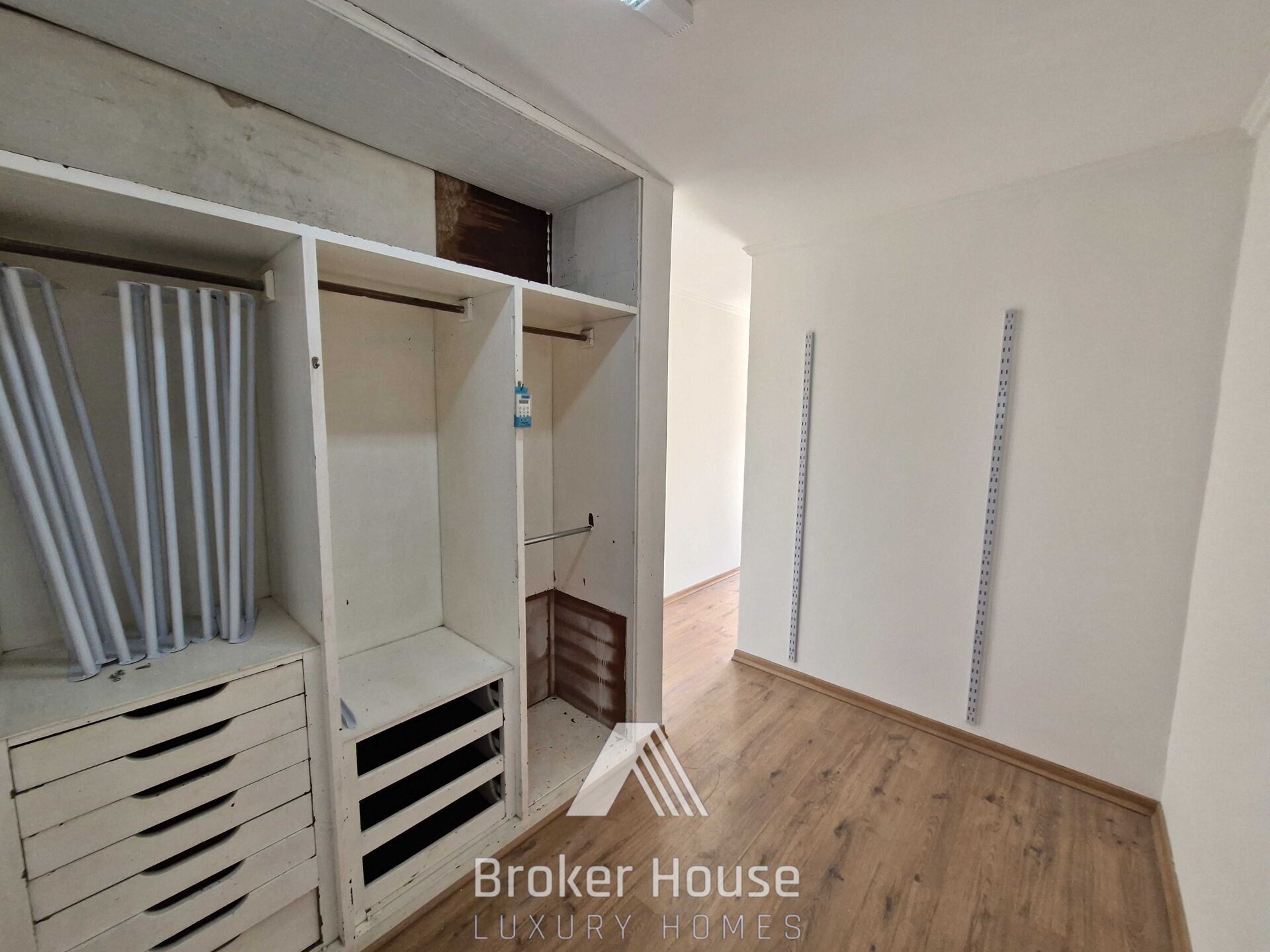 Casa para alugar com 3 quartos, 330m² - Foto 21