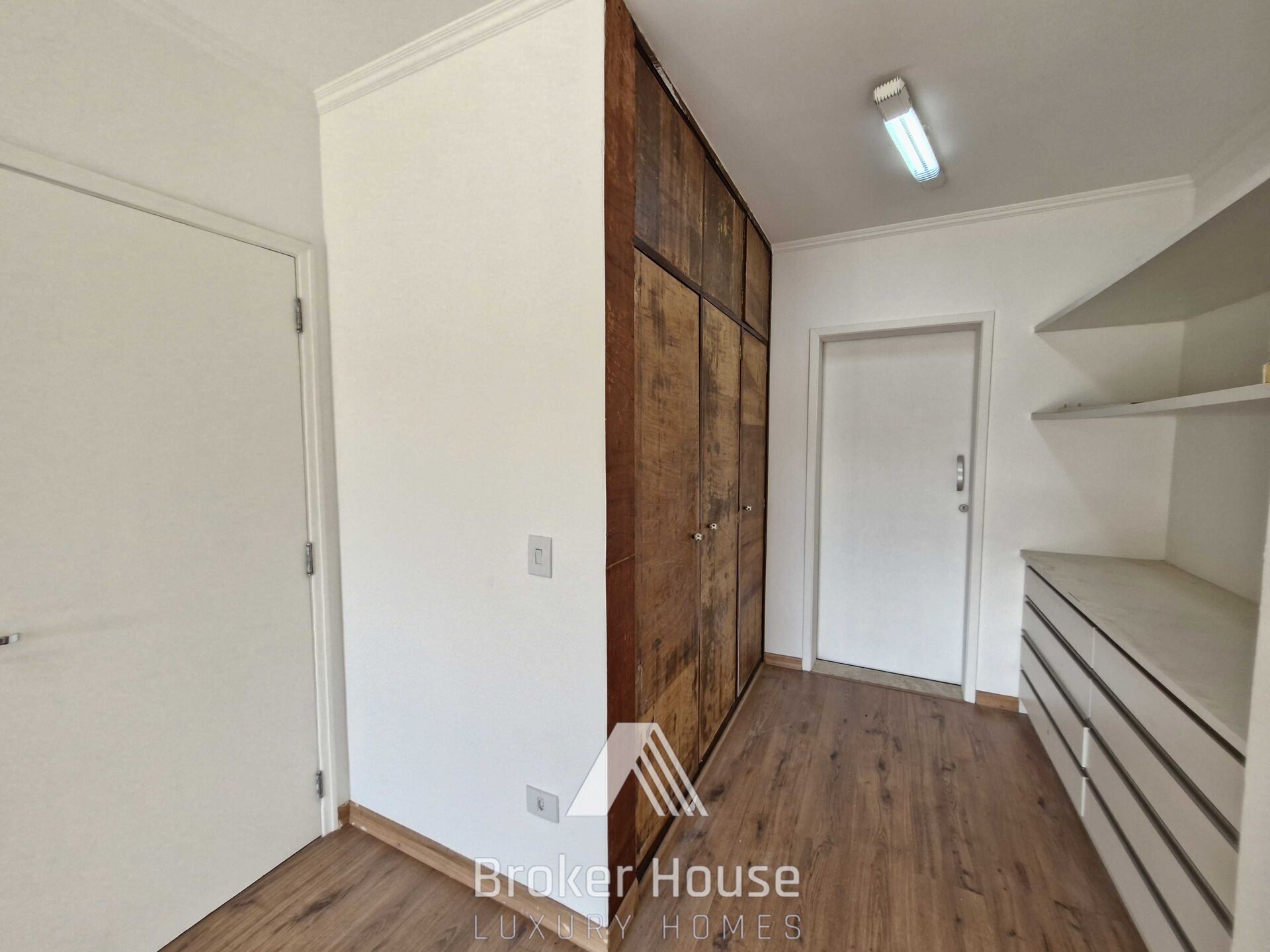 Casa para alugar com 3 quartos, 330m² - Foto 28
