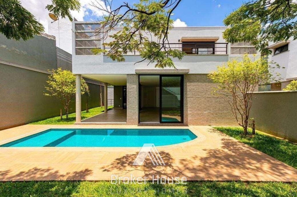 Casa de Condomínio à venda com 3 quartos, 560m² - Foto 2