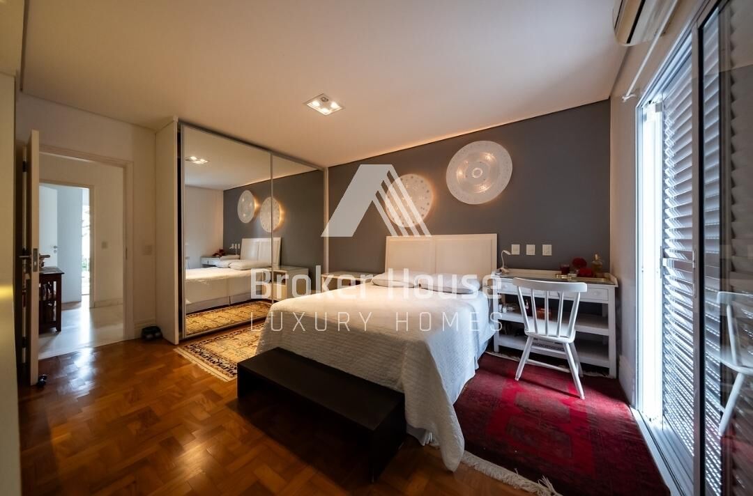 Casa à venda com 3 quartos, 270m² - Foto 16