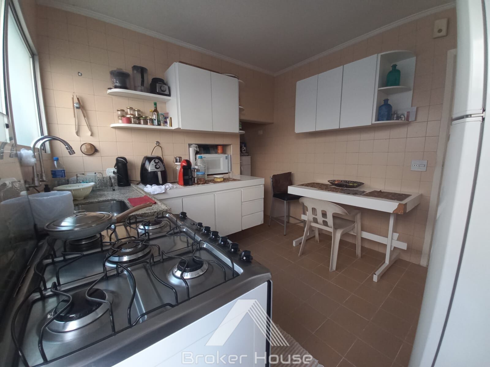 Casa à venda com 3 quartos, 136m² - Foto 4