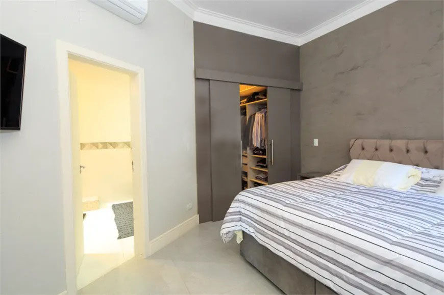 Casa à venda com 4 quartos, 320m² - Foto 27