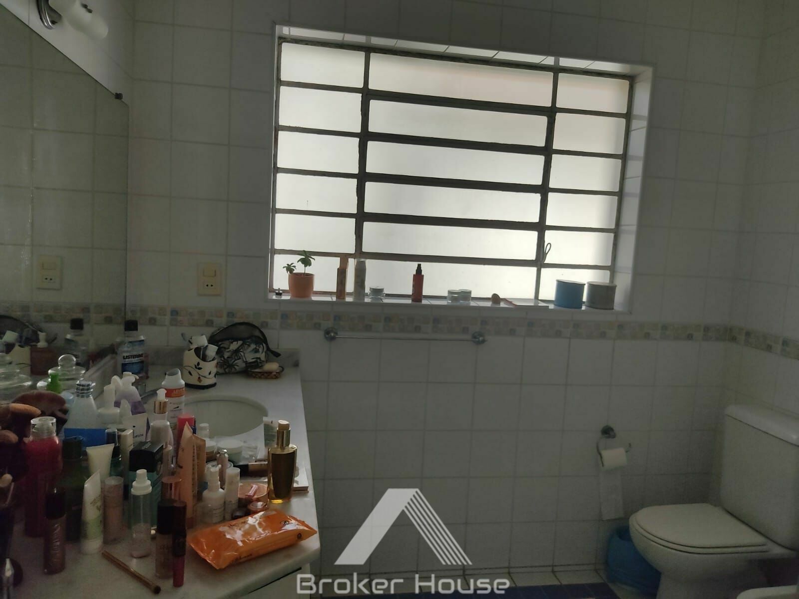 Casa para alugar com 4 quartos, 320m² - Foto 31