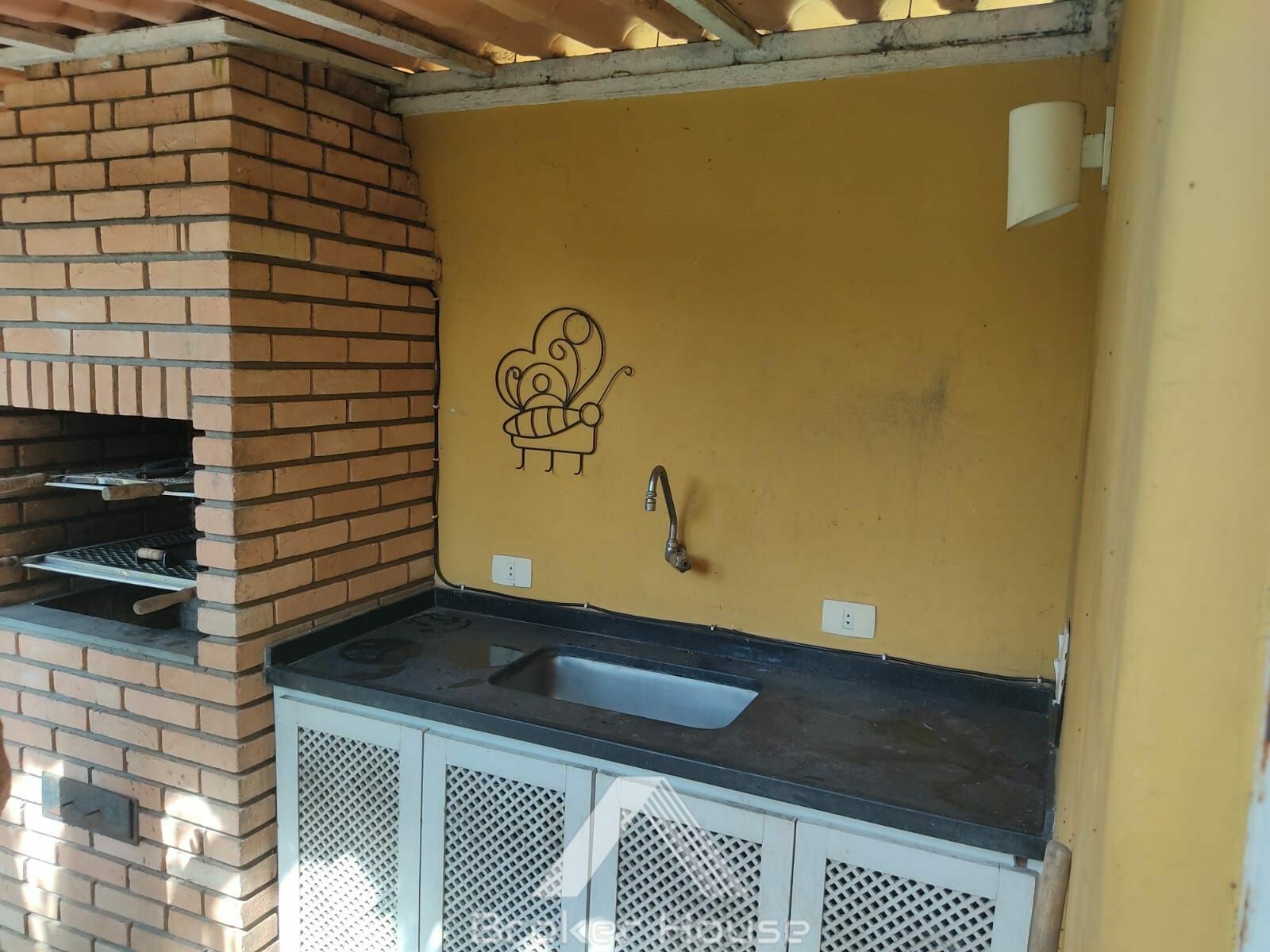 Casa para alugar com 4 quartos, 320m² - Foto 5