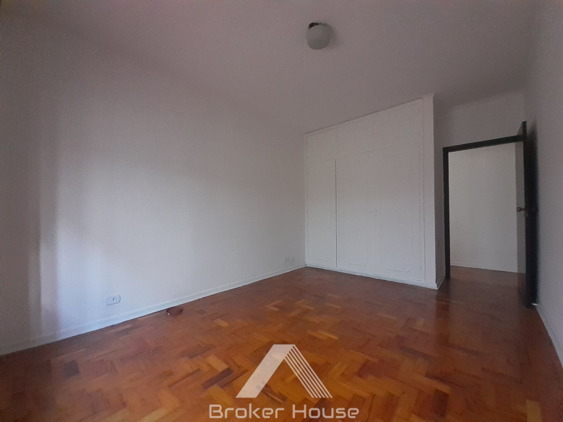 Casa à venda com 4 quartos, 450m² - Foto 16