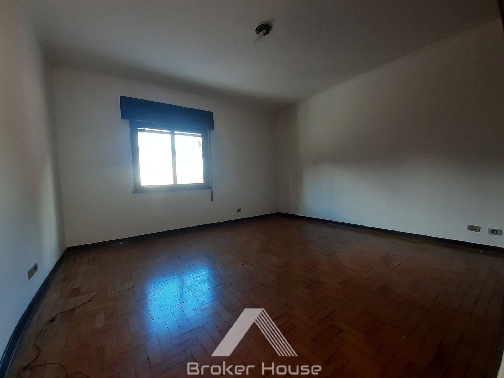 Casa à venda com 4 quartos, 450m² - Foto 25