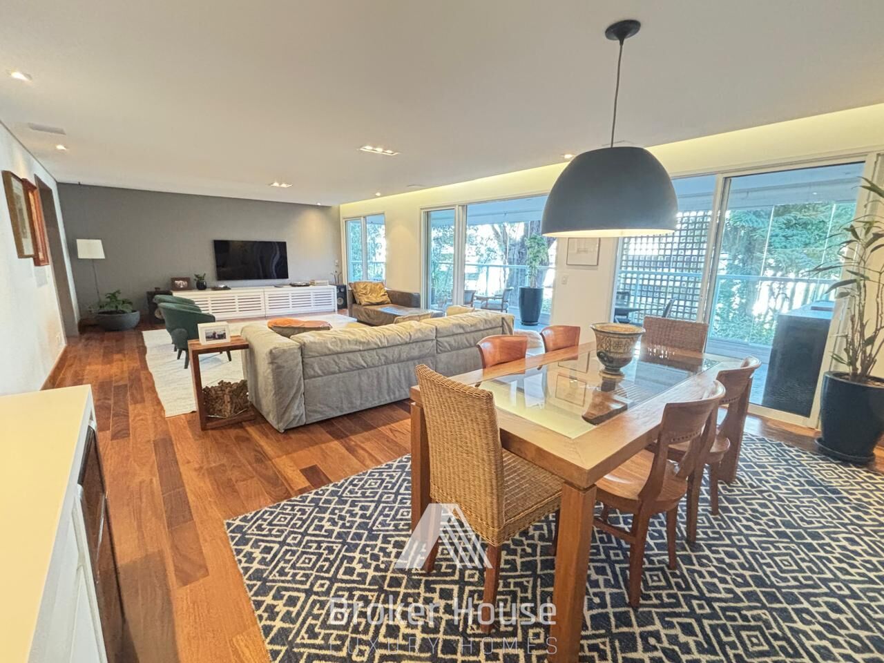 Apartamento, 4 quartos, 241 m² - Foto 2