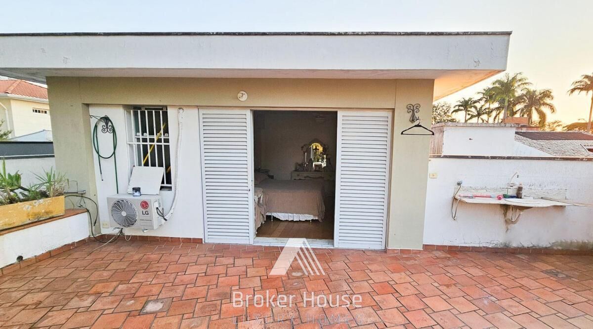 Casa à venda com 4 quartos, 350m² - Foto 24