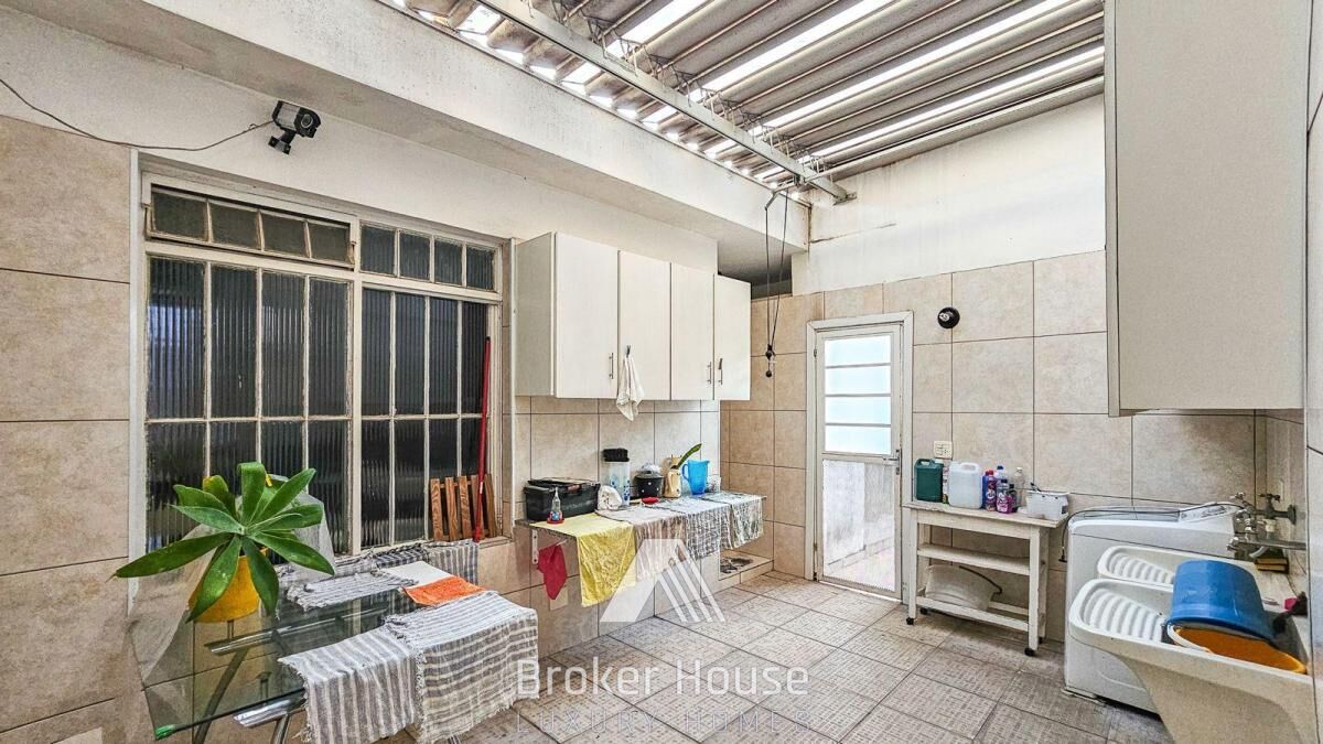 Casa à venda com 4 quartos, 350m² - Foto 33