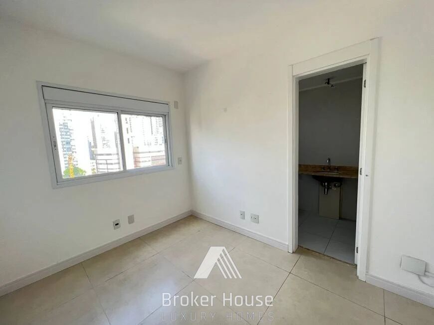 Apartamento à venda com 4 quartos, 213m² - Foto 10