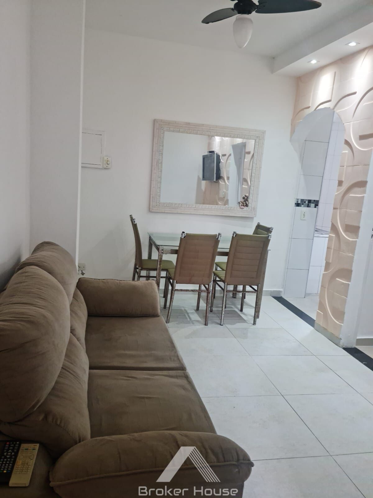 Apartamento à venda com 1 quarto, 38m² - Foto 3