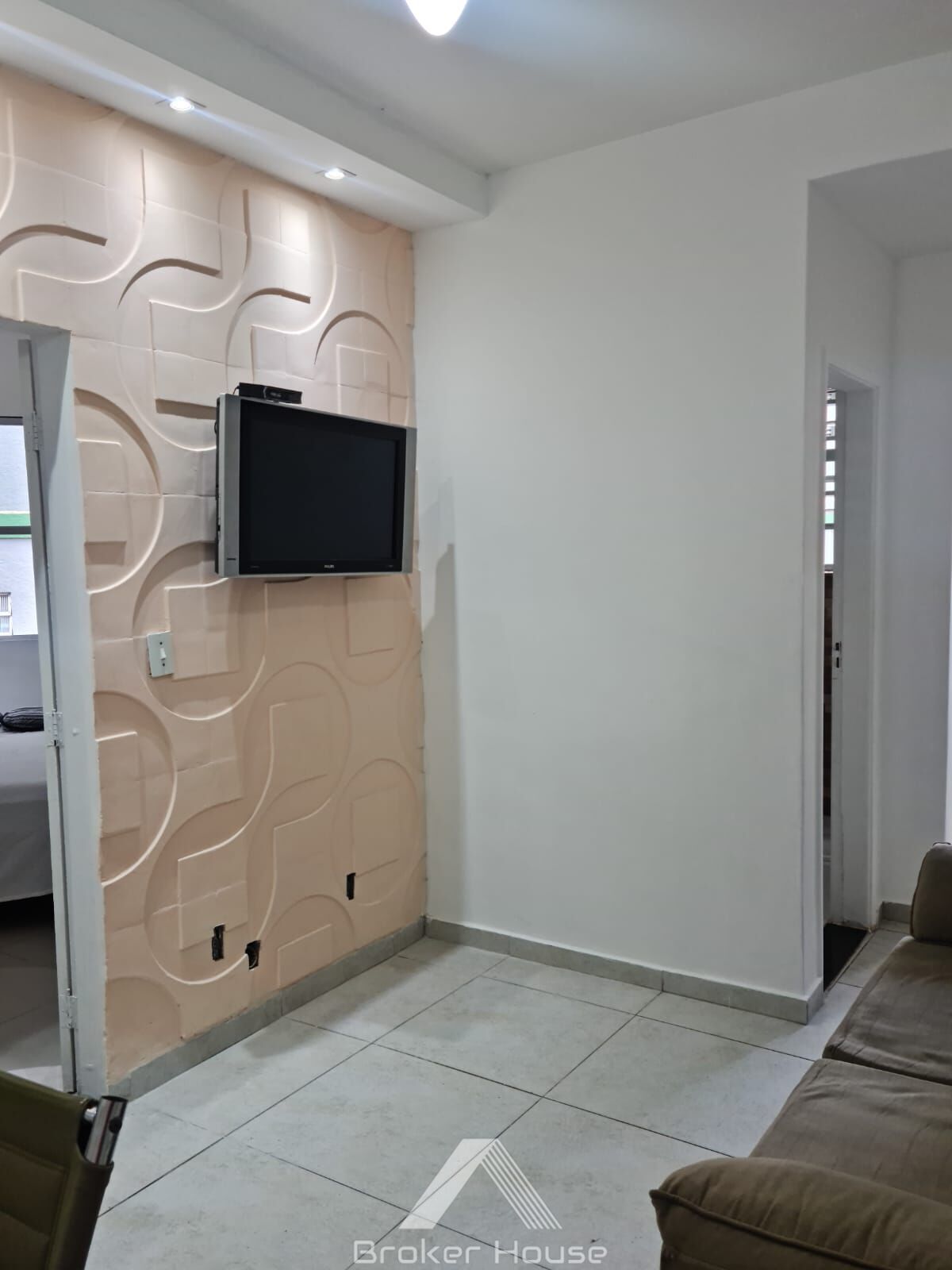 Apartamento à venda com 1 quarto, 38m² - Foto 2