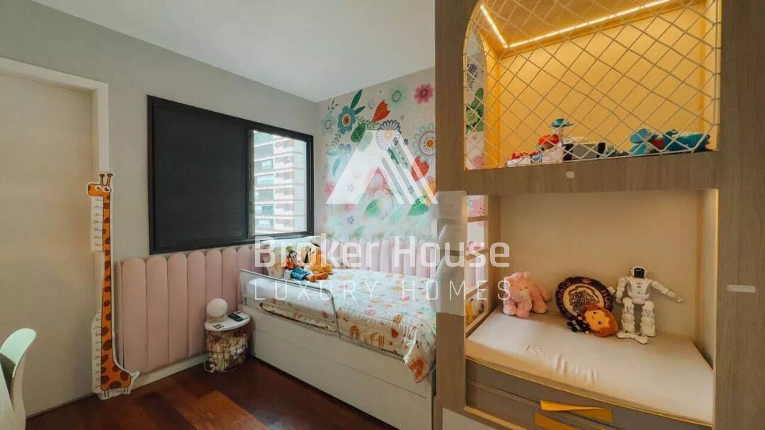 Apartamento à venda com 4 quartos, 209m² - Foto 14