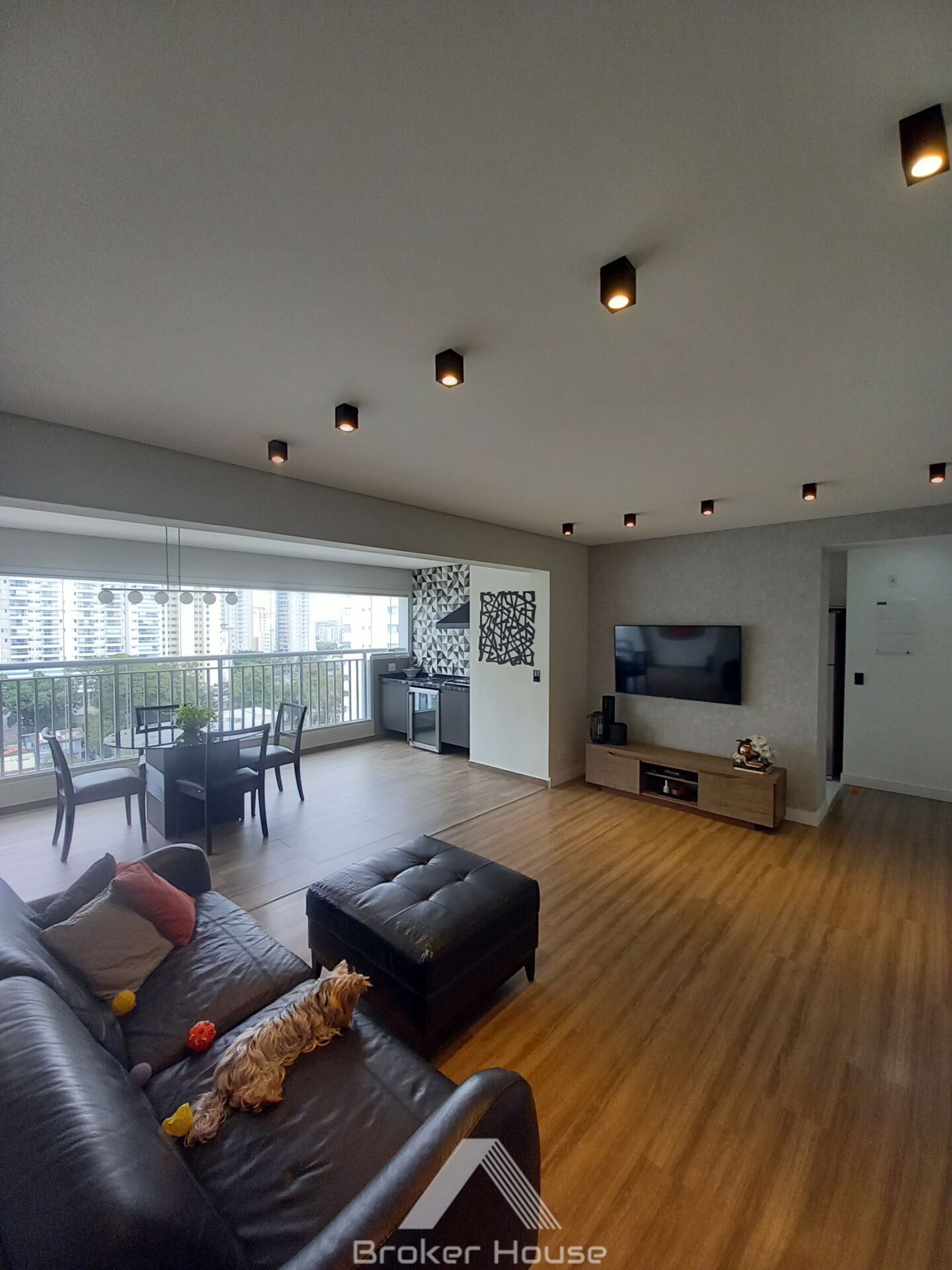 Apartamento à venda com 3 quartos, 106m² - Foto 6