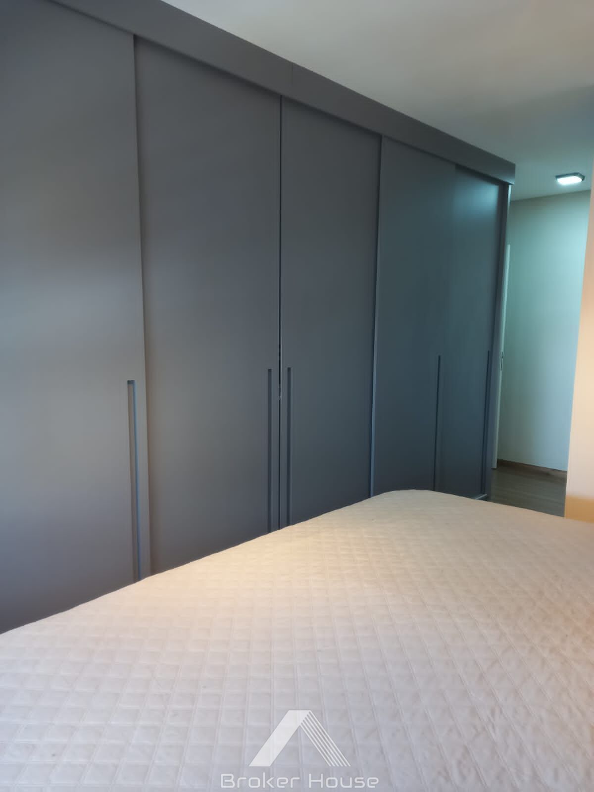 Apartamento à venda com 3 quartos, 106m² - Foto 17