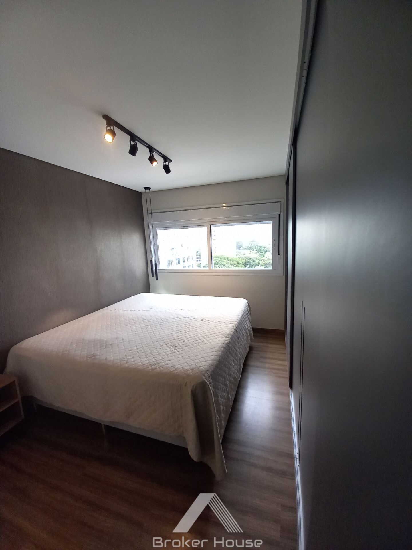 Apartamento à venda com 3 quartos, 106m² - Foto 14