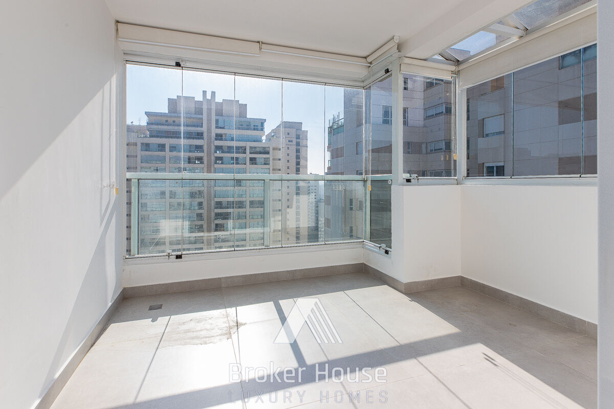 Apartamento à venda com 3 quartos, 222m² - Foto 26